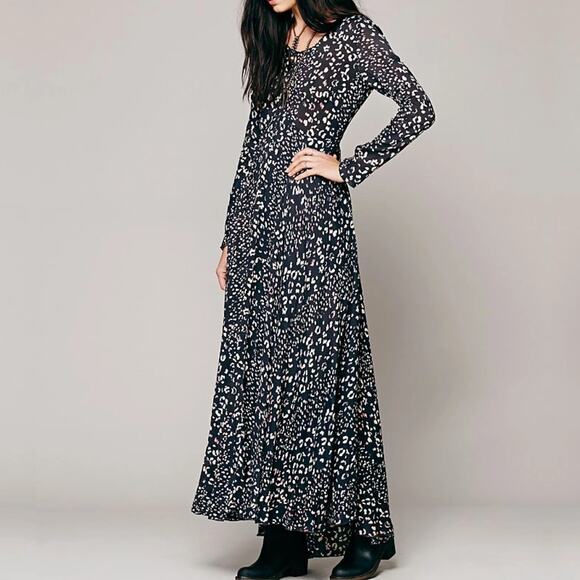 lace floral maxi dress Mimi Lace Floral Maxi Dress
